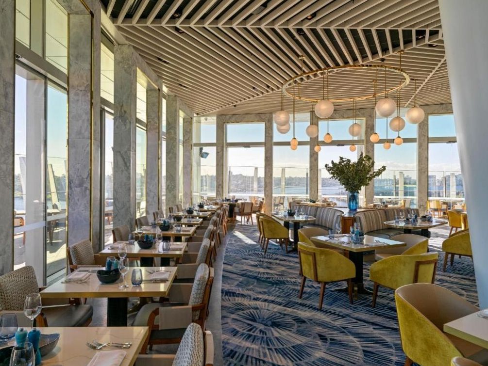 Panoramic Suites with Harbour Views — moment three